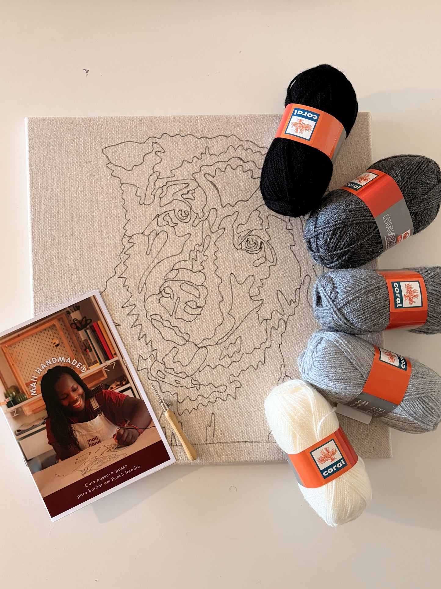 Acrylic Wool - Maii Selection