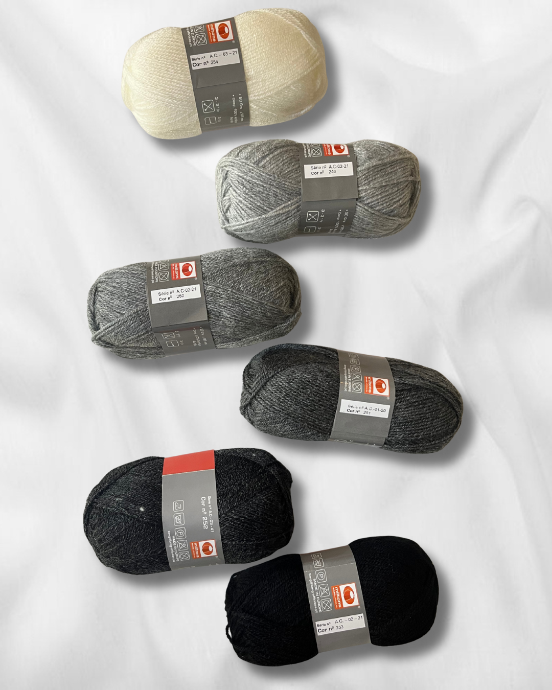 Acrylic Wool - Maii Selection